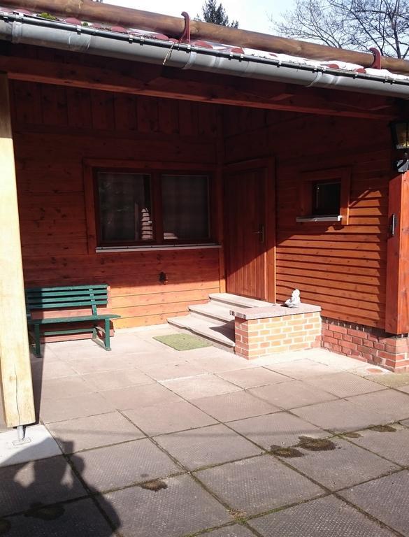 Feriendorf "Am Forsthaus" Mosbach Mosbach  Eksteriør billede
